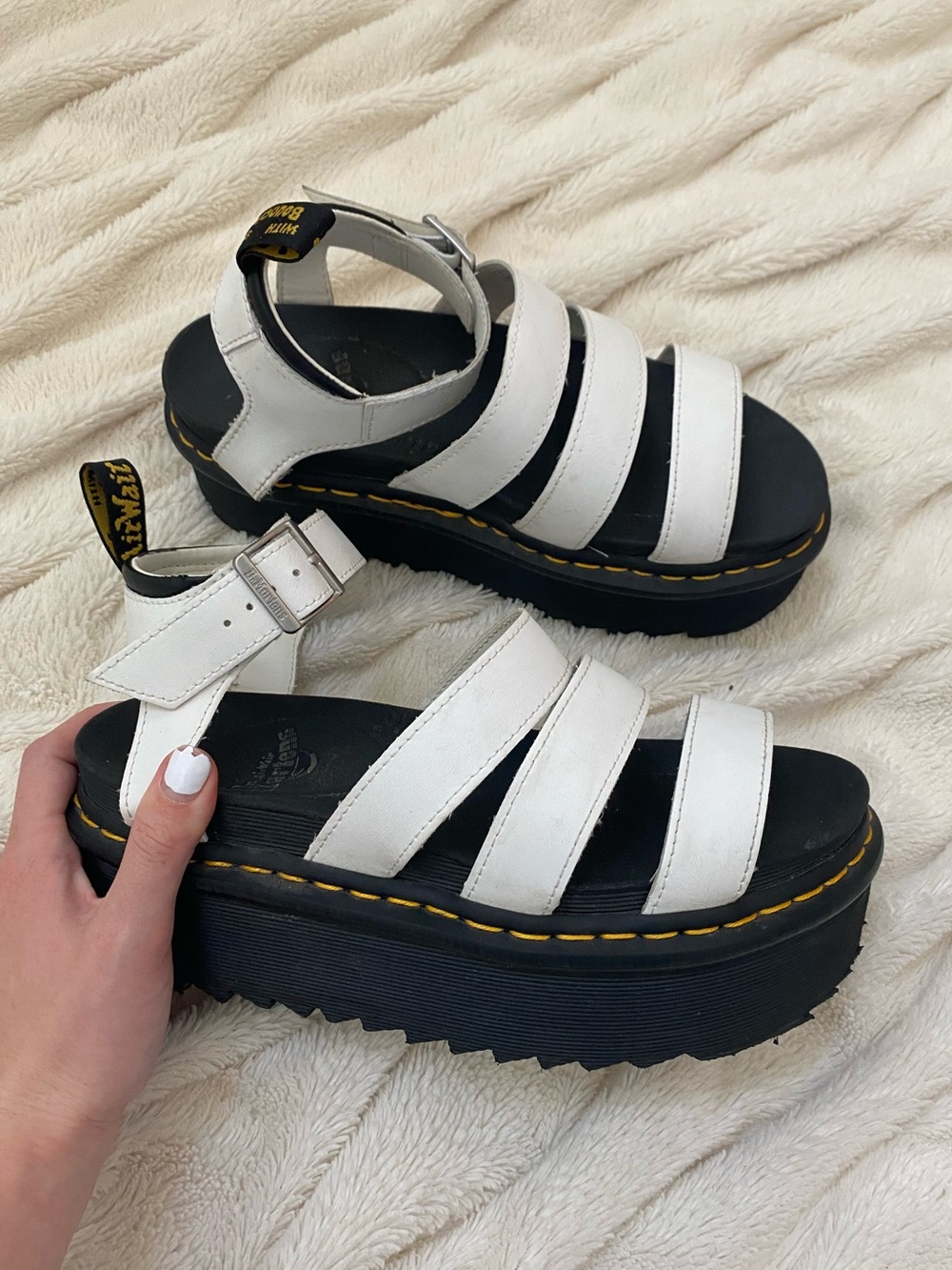 Dr. Martens Blaire Quad platform sandals white Sz 8
